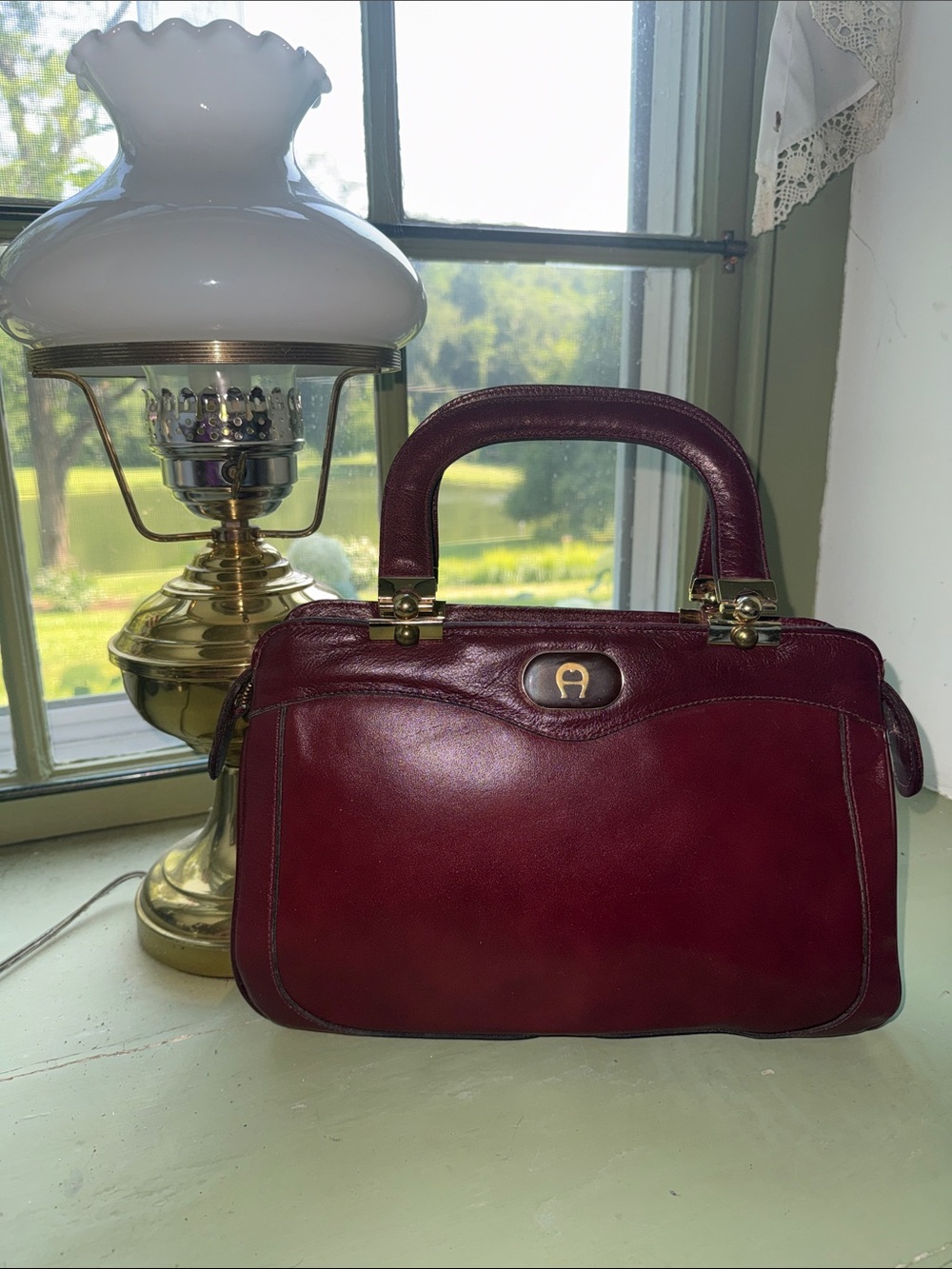Vintage Etienne Aigner Structured Top-Handle Women’s Bag & Wallet - Picture 2 of 16